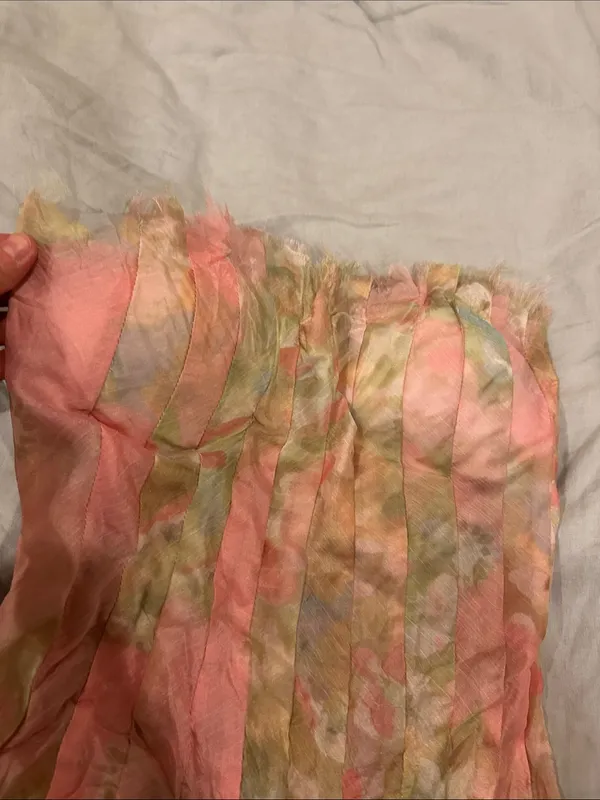 Summer rose strapless top Size M - Image 2