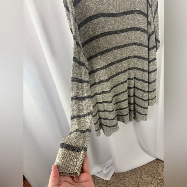 Free People Gray Striped Oversized Tunic Sweater Small EUC‎ - Image 3
