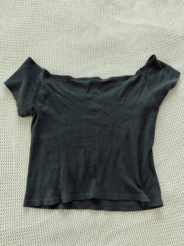 Brandy Melville Top Crop - Image 2