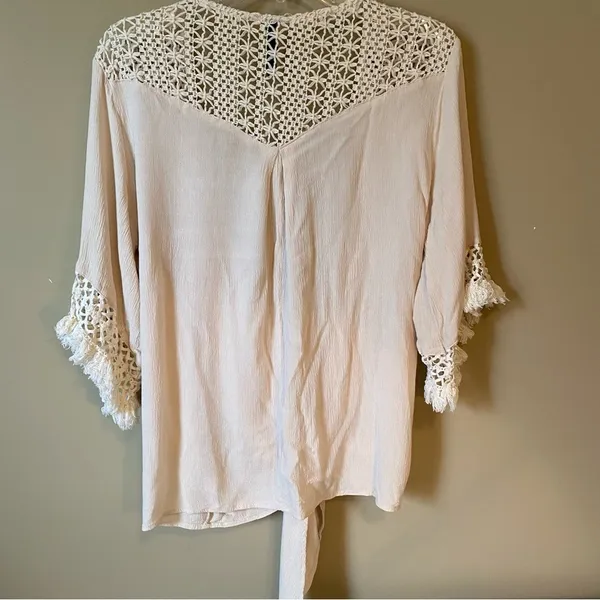 Entro Cream Tie Front 3/4 Sleeve Blouse - Image 2
