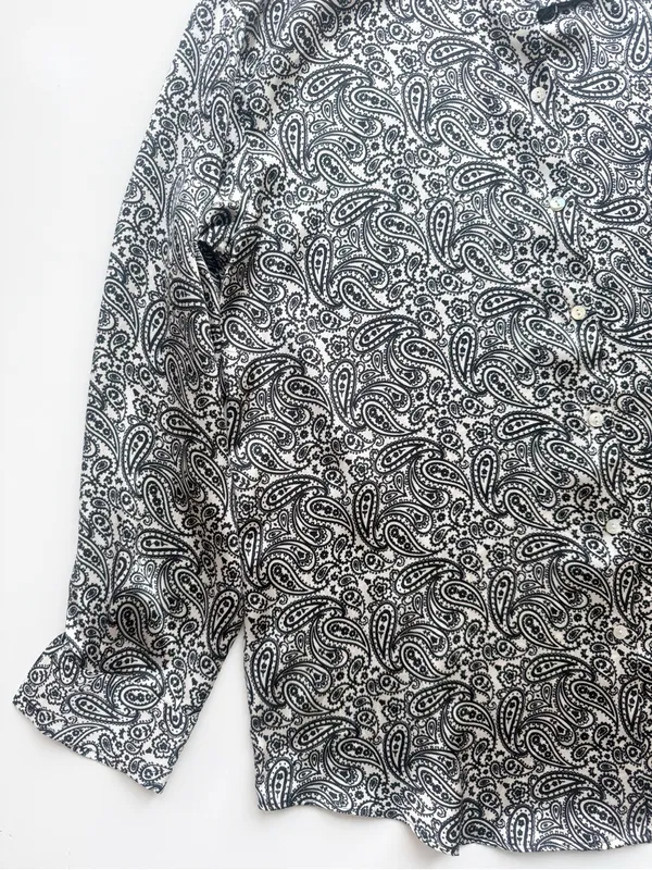 Zara Satin Paisley Button Up Shirt Size Medium - Cream and Black - Image 4