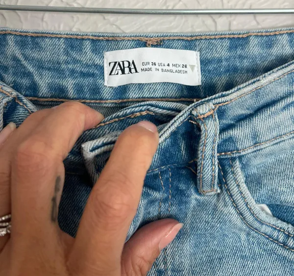light wash cut off distressed mini jean shorts 4 - Image 3