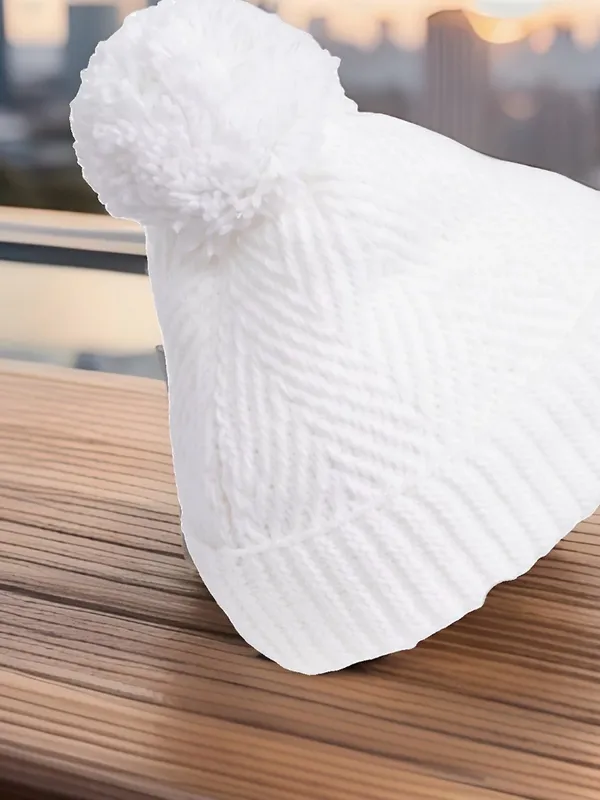 Adidas Women's Twilight 4 Ballie Hat. White Clear/Grey Logo. New with Tags - Image 13
