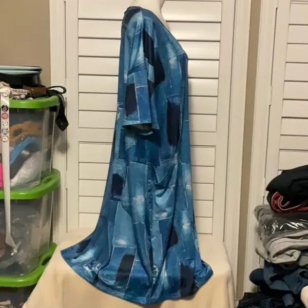 Blue Abstract Midi Dress - Image 3