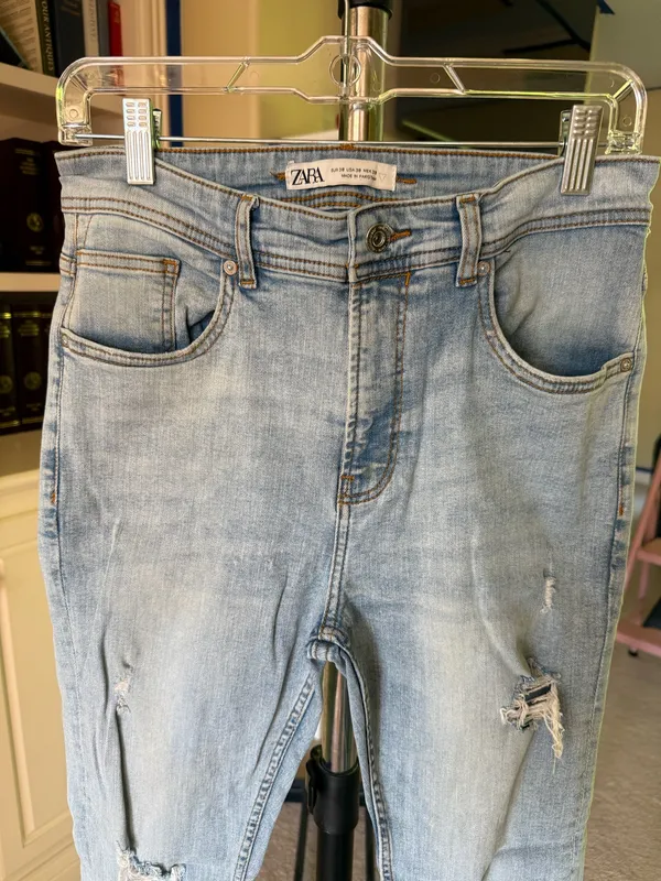 Zara light wash distressed skinny jeans - Image 2