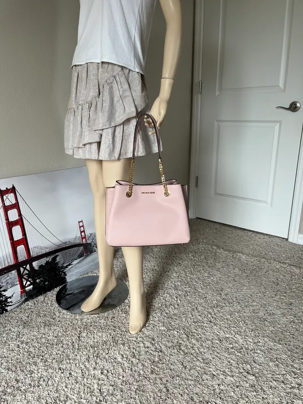 Michael Kors Purse - Image 8