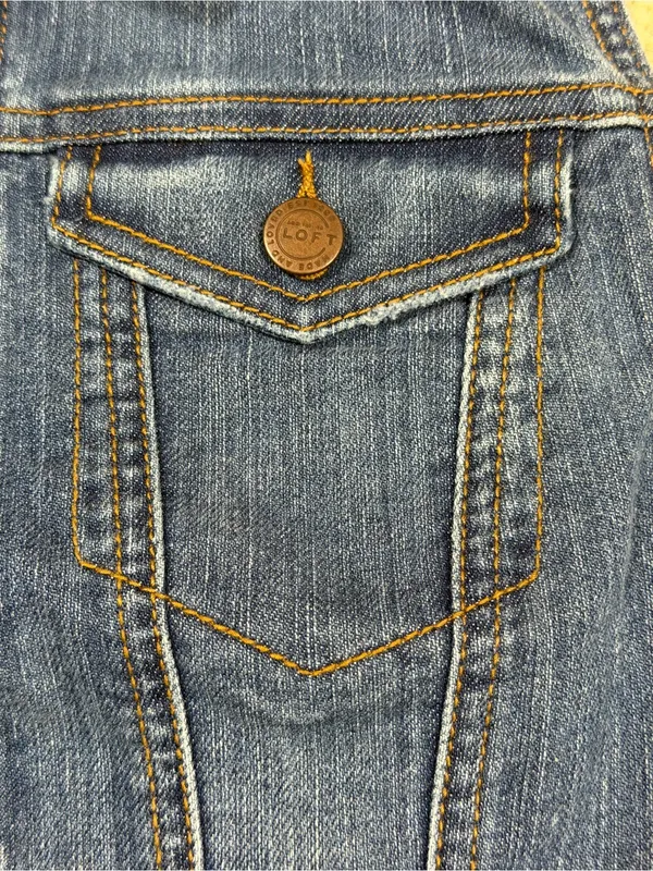 Loft Women's Cropped Button-Up Denim Vest Small - Image 6