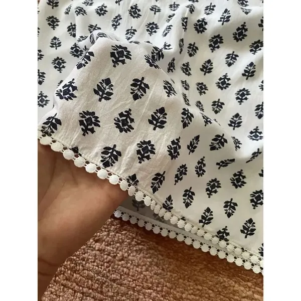 VICTORIAS SECRET Women’s Size M White Blue Leaf Print Nightgown Pajamas - Image 5