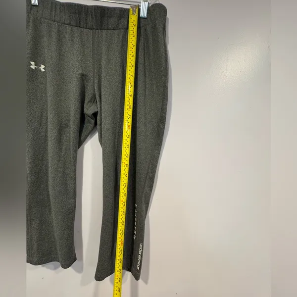 University of Northern Iowa‎ grey crop under armour leggings - Image 4