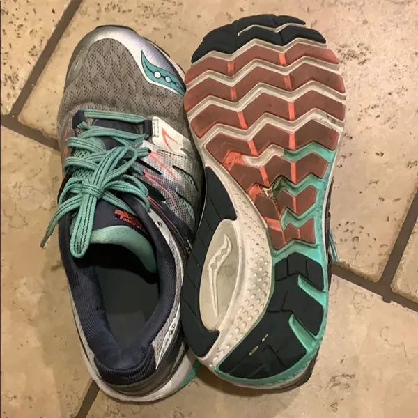 Saucony Everun Isofit 4mm Offset Sneakers - Image 6