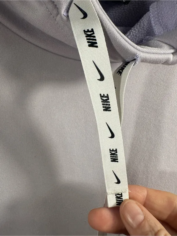 N249. Nike Women’s Lightweight Lavender Hoodie Sweatshirt - Image 2