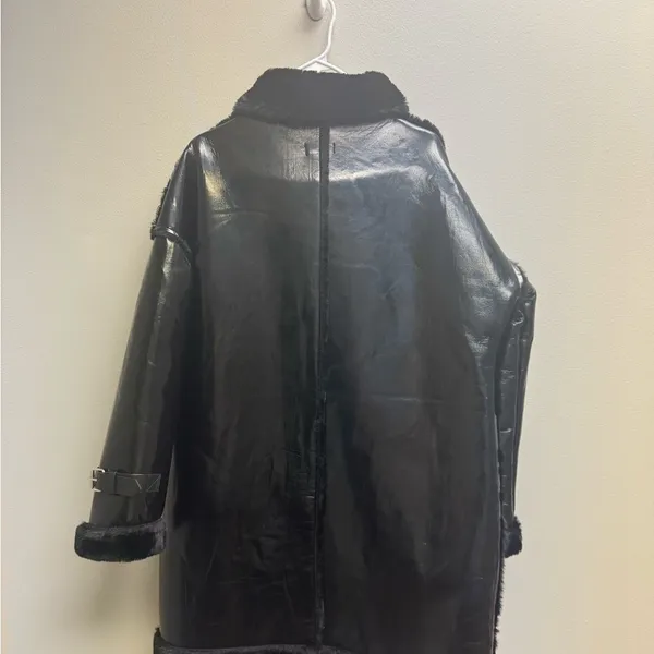 Nasty Gal Women's Black Faux Fur Coat - Image 4