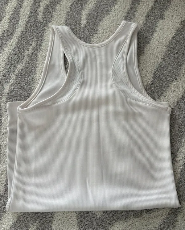 Under Armour Tank Top - Image 3