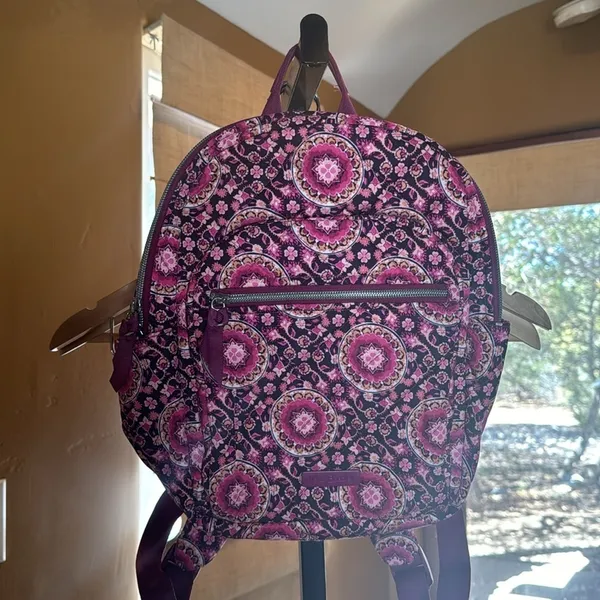 NWOT Vera Bradley Small Backpack Raspberry Medallion Quilted Pink Floral - Image 2