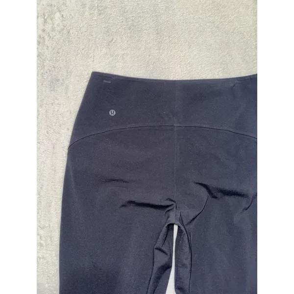 Lululemon Women's On the Move Pant Black Mid Rise Travel Size 8 - Image 6