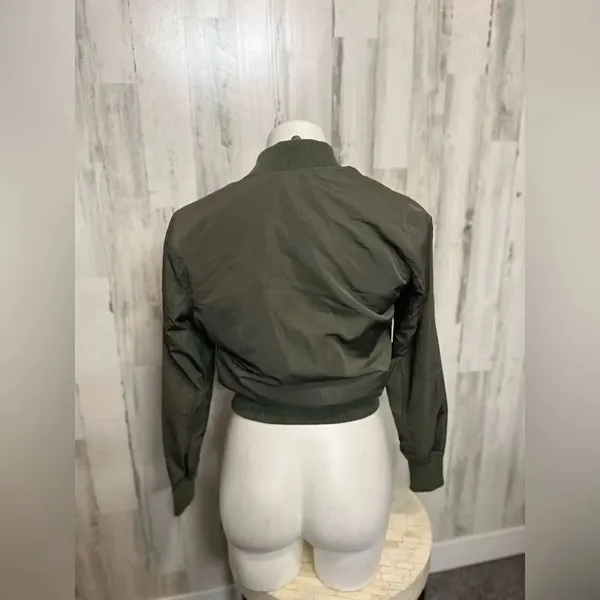 Green jacket  - Image 4