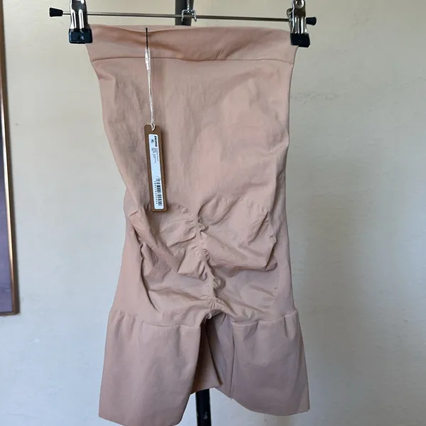 Skims Everyday Sculpt Short Sand Size L‎ Clay - Image 2