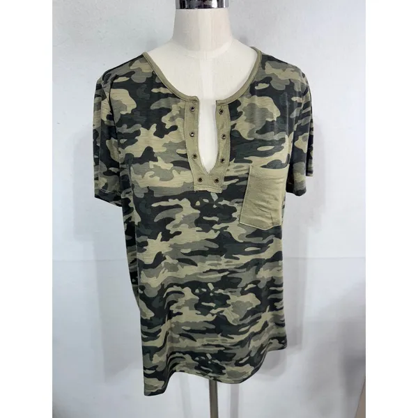 Doe & Rae Camo T-Shirt Women Medium Green Henley‎ Pocket Short Sleeve - Image 5