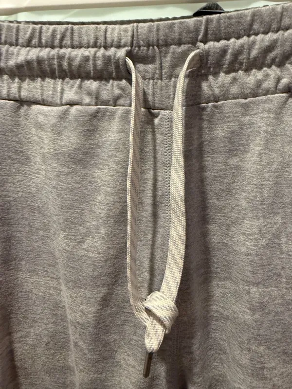 Vuori Jogger Pants Size Small Gray Sweatpants - Image 2