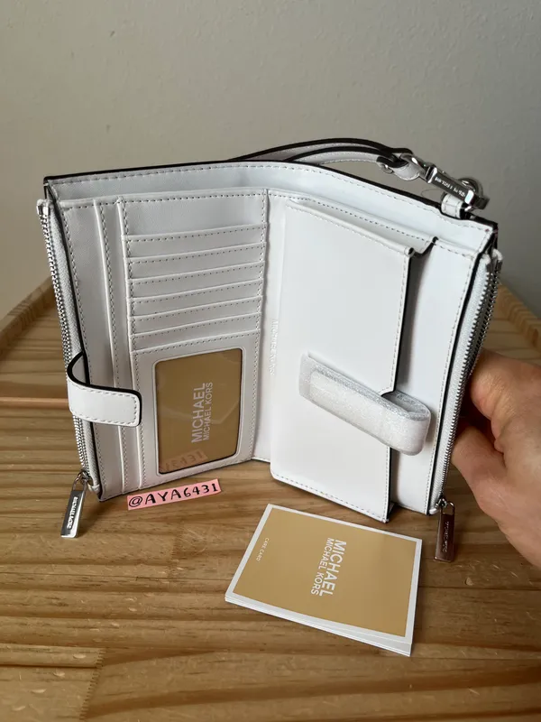 Michael Kors Wallet - Image 6