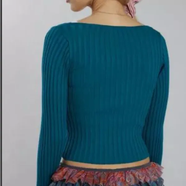 NWOT urban outfitters ribbed button up cute crop top - Image 3
