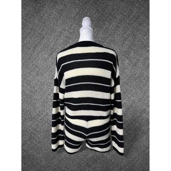 Shein Black And White Striped Knit Two Piece Set Size Small - Image 8