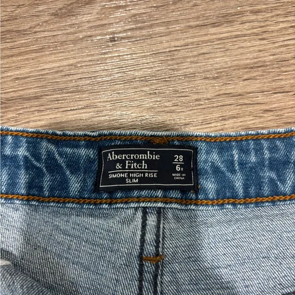 Abercrombie & Fitch Light Blue Denim Jeans - Image 3