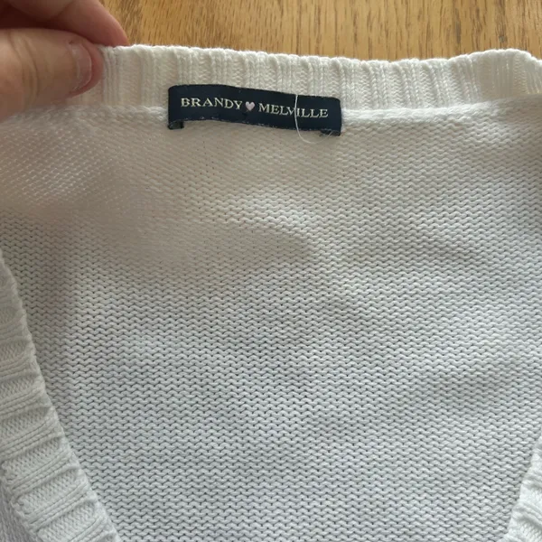 Brandy Melville‎ V Neck White Sweater 100% Cotton One Size Minimalist Top Shirt - Image 7