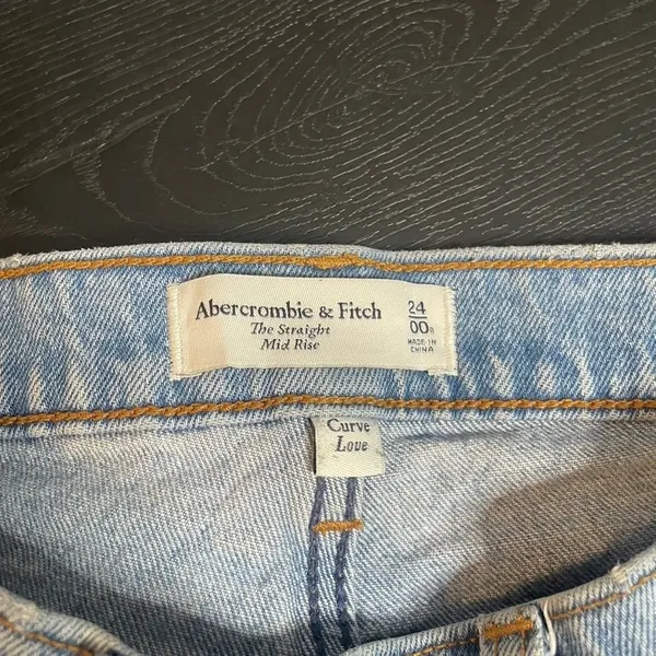 Abercrombie & Fitch Curve Love The Straight Mid Rise Jeans‎ Light Wash 24 00R - Image 2