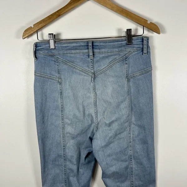 We‎ The Free Jeans Light Wash Straight Leg Skinny Fit Stretch Women’s Size 30 - Image 8