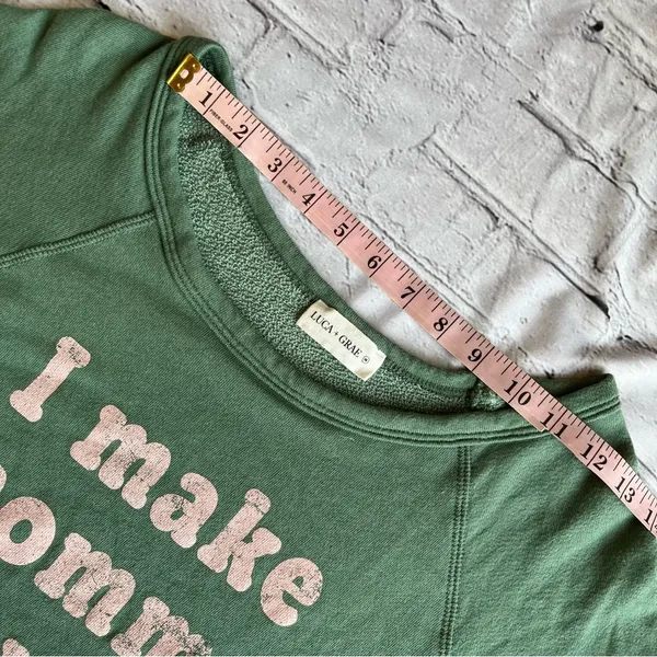 I Make Mommy Moves Sweatshirt Top Luca + Grae Medium Comfy Loungewear Small flaw - Image 5