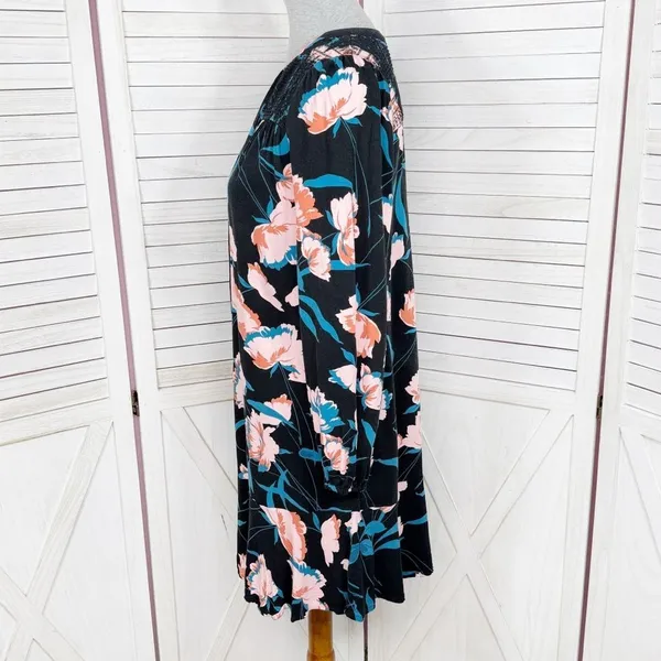 Maeve Anthropologie Ragonda‎ Floral Smocked Shoulder Tunic Shift Dress Black 4 - Image 3