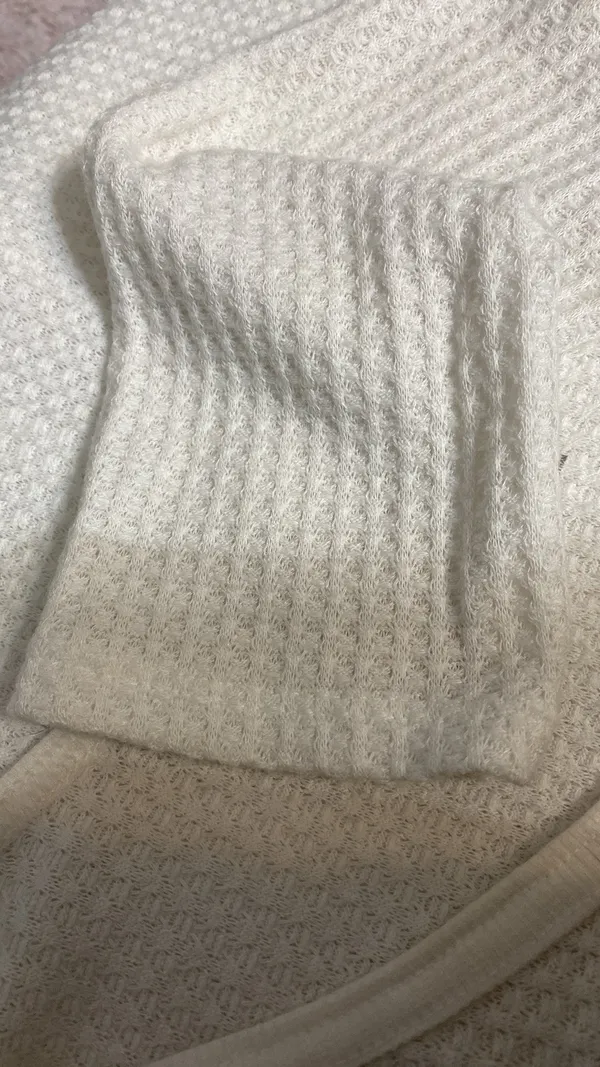 SO white longsleeves sweater size large - Image 6