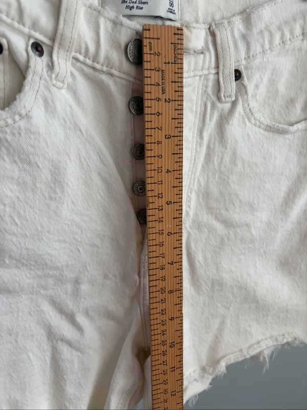 Abercrombie & Fitch White High-Rise Raw Hem Denim Shorts - Image 7