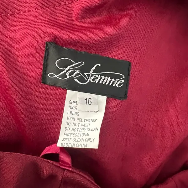 LA FEMME nwot wine burgundy colored ONE SHOULDER DRESS 28176 - Image 9