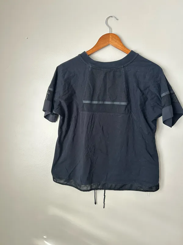 Nike semi cropped tee - Image 6