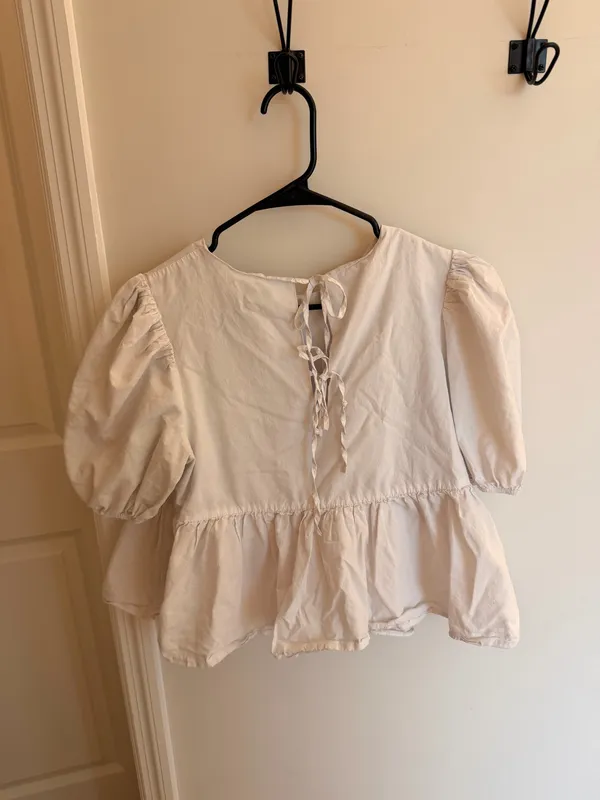 white top - Image 3