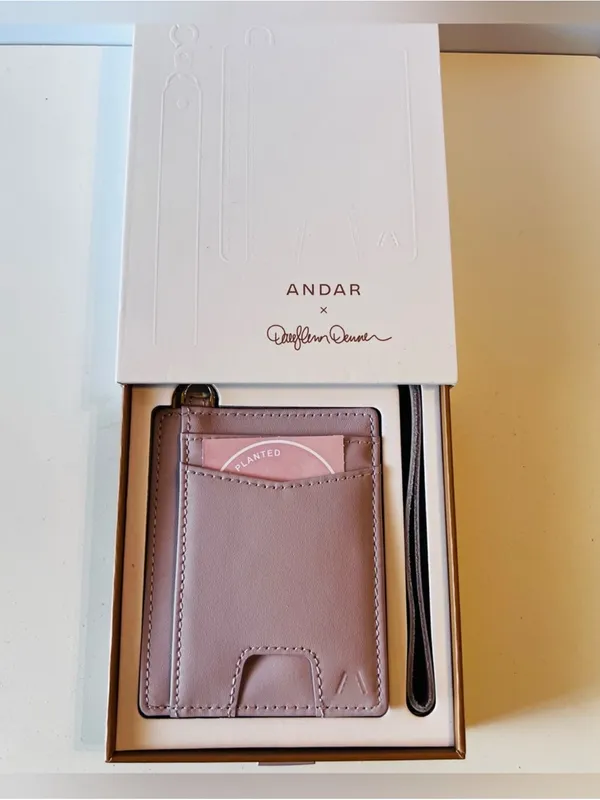 Andar The Denner Wristlet Leather Wallet In Lilac ID Card Pull RFID Darylann NWB - Image 2