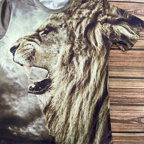 Mix Couture Brown Lion Face T Shirt All Over Print Women’s Medium Hunting - Image 2