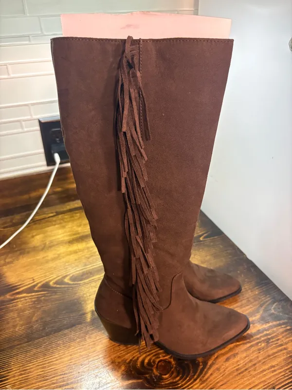 Time And Tru Brown Suede Fringe Boots Size 6 - Image 2