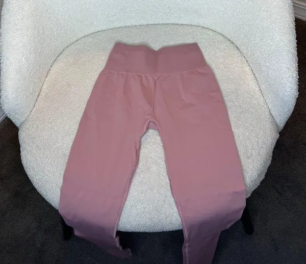 Gymshark Leggings-Pink - Image 3
