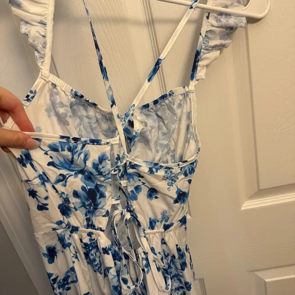 SHEIN Blue White Floral Maxi Dress - Image 3