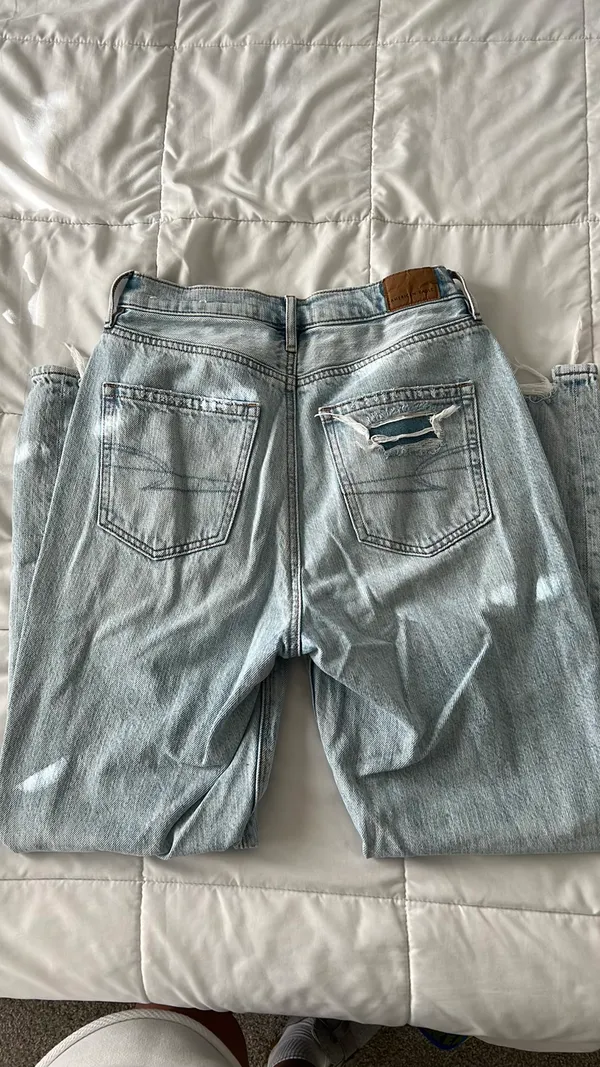 American Eagle highest rise 90s boyfriend jeans - Image 7