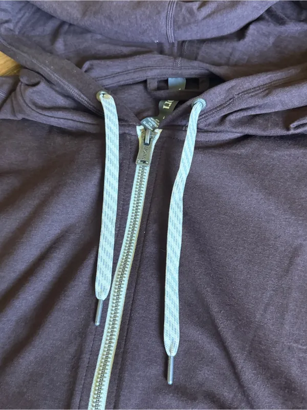Vuori Halo Performance Hoodie 2.0 Dark Purple Heather Size Large Fig Heather - Image 5