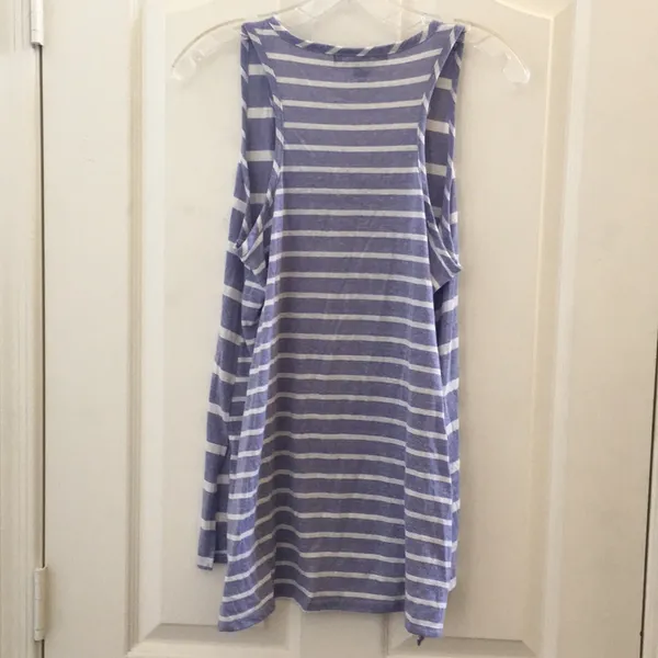 FINAL MARKDOWN Ladies’ French Laundry Embellished Tank Top medium - Image 7