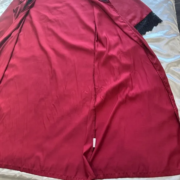 Satin Robe with Lace Trim Red Size M - Image 10