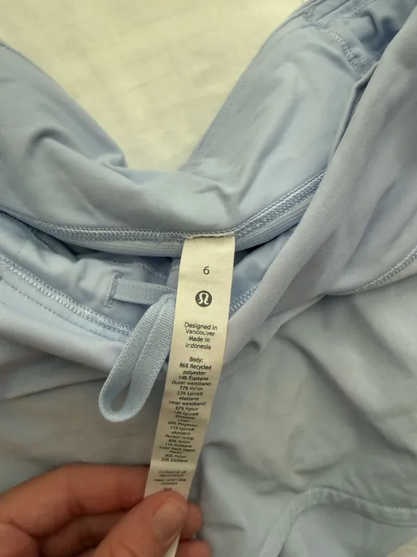 Lululemon Shorts Speed Up 2.5" Low-Rise - Image 3
