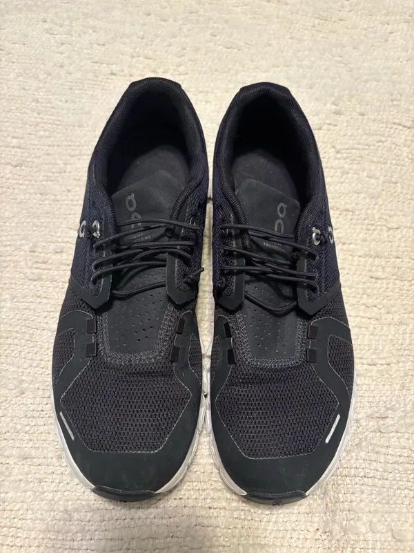 On Cloud Shoes - Image 2