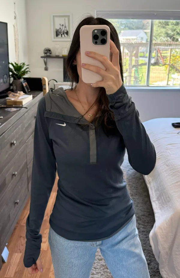 Nike Long Sleeve Running Top - Image 2