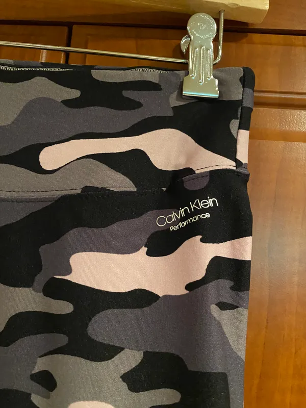 Calvin Klein Camo Leggings - Image 2